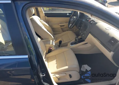 2010 Volkswagen Jetta Tdi z USA, uszkodzony, nr VIN 3VWRL7AJXAM027667